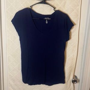 Gap Basic V-Neck